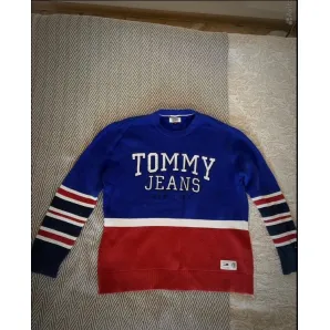 Кофта TOMMY HILFIGER JEANS (оригинал)