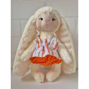 Плюшевый пасхальный зайка