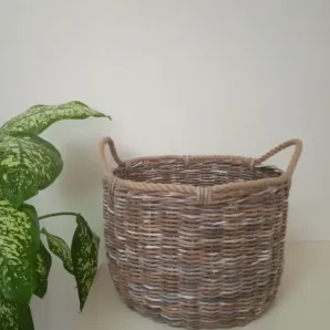 Корзина плетёная