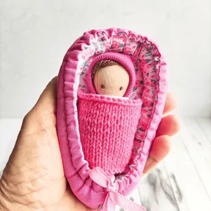 крошка в ладошке ручная работа