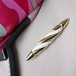 Коллекционная брошь от CHRISTIAN DIOR в стиле CHANEL