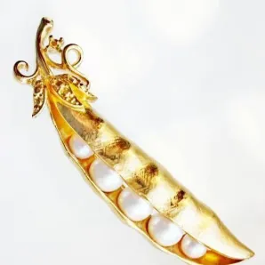 Коллекционная брошь "Горошек" от TRIFARI