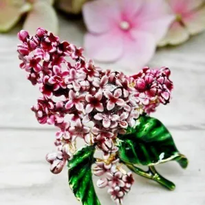 Коллекционная брошь, большая "Сирень" MUSEUM OF FINE ARTS