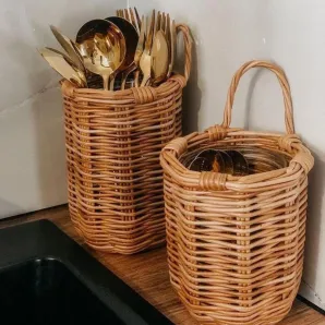 Корзина плетеная