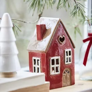 Домик интерьерная статуэтка