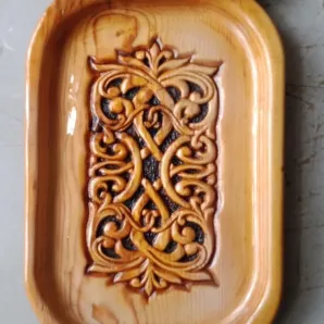 Резной поднос