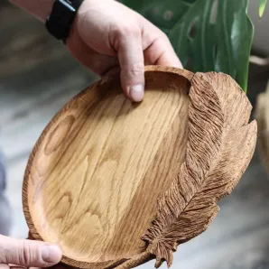 Резной поднос