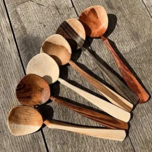 Столовые приборы