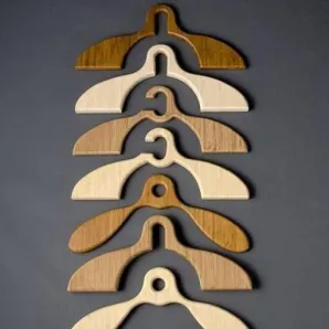 Вешалки и плечики для одежды