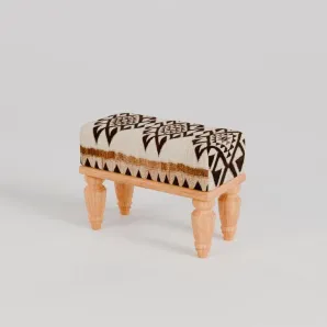 Табурет, пуф