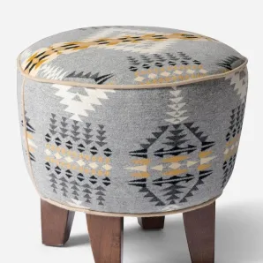 Табурет, пуф