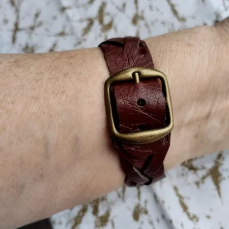 Браслет из натуральной кожи косичка