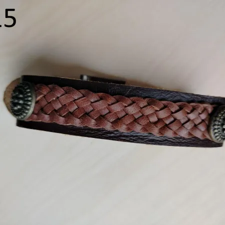 Браслет из кожи ручной работы