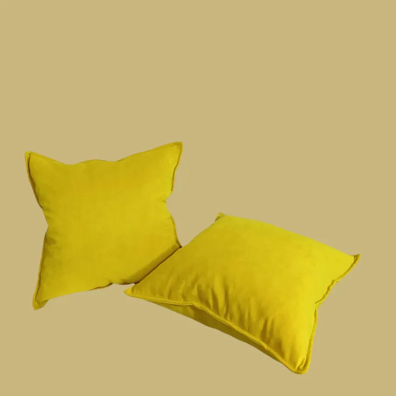 Желтые подушки квадратные интерьерные декоративные