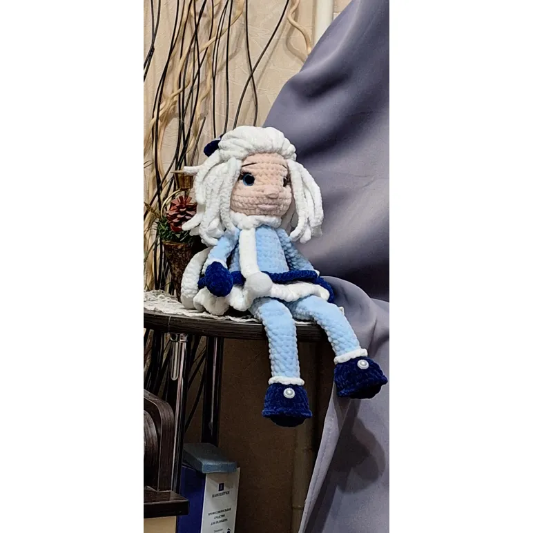 Игрушка вязанная кукла ручная работа