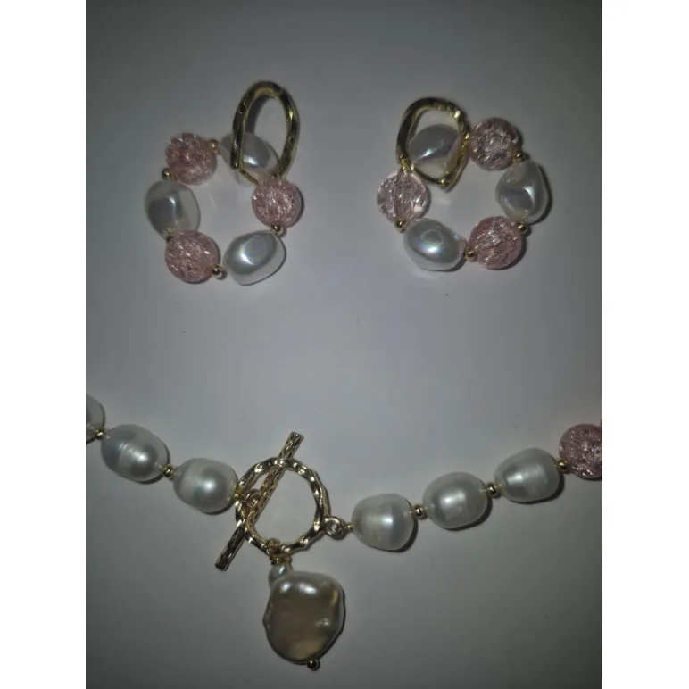Чокер и серьги из натурального жемчуга и розового кварца
