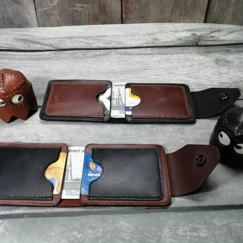 Кожаный кошелек.