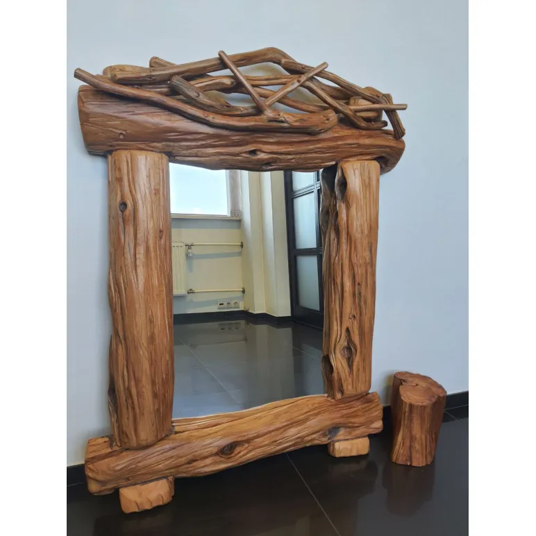 Зеркало интерьерное из массива