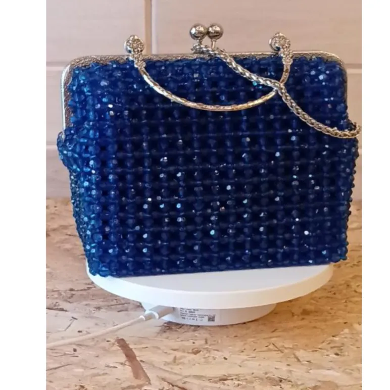 Сумочки из граненных бусин 8 мм