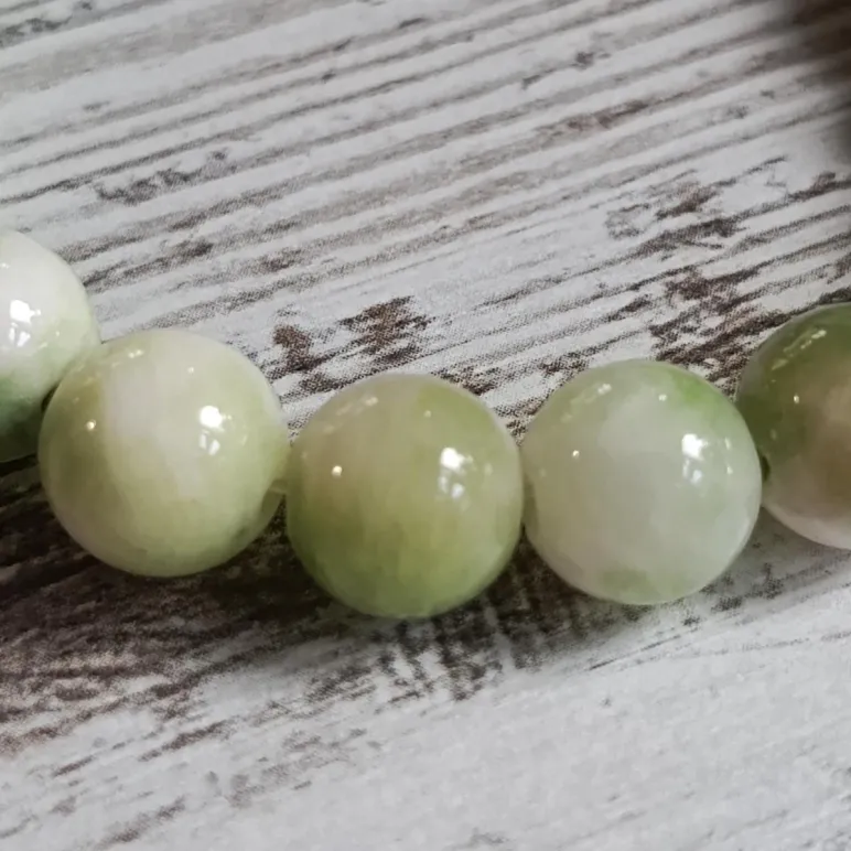 Браслет из жадеита с ониксом