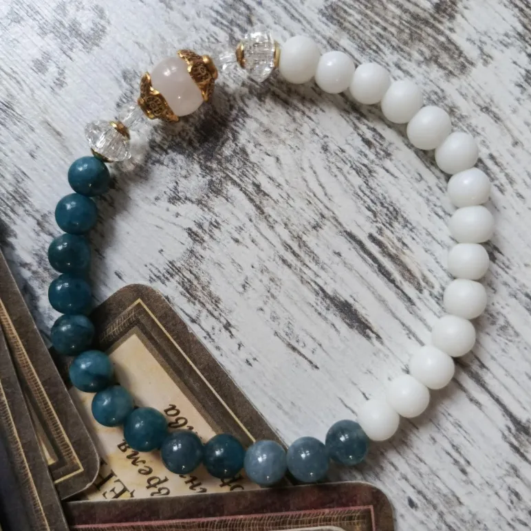 Браслет из дюмортьерита и моржовой кости с розовым кварцем