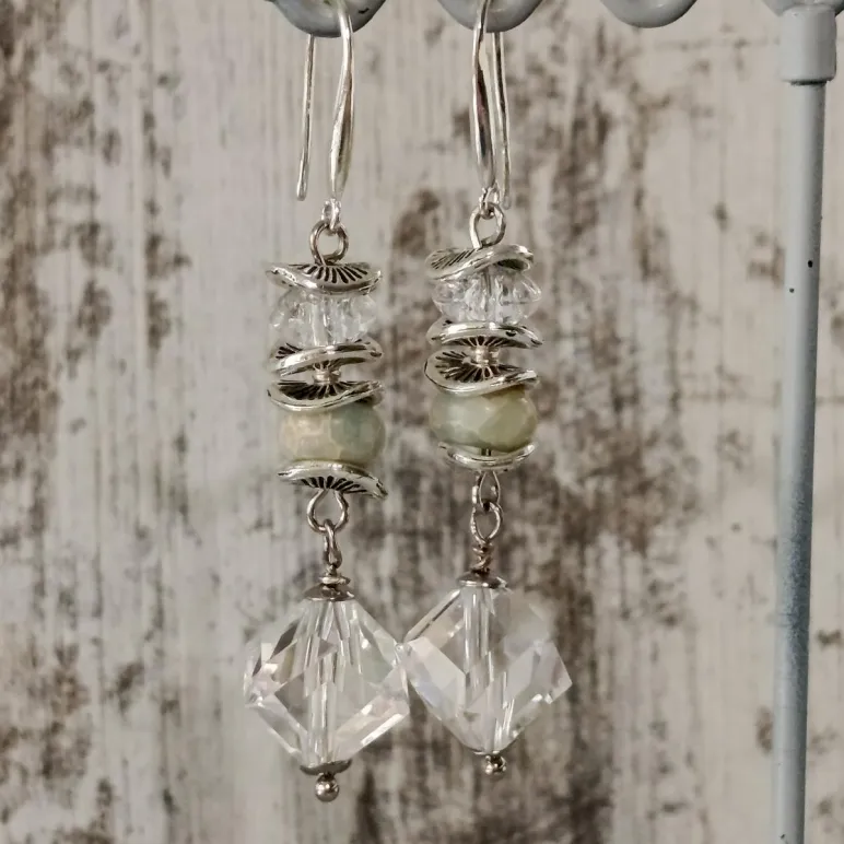 Серьги с хрусталем и голубым варисцитом