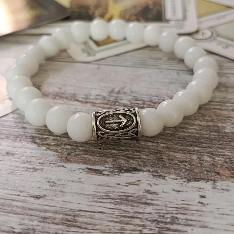 Браслет из моржовой кости с рунами