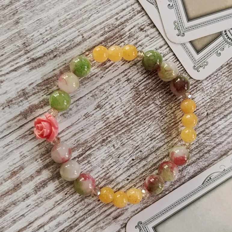 Браслет из турмалина с кальцитом и кораллом