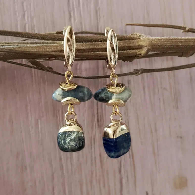 Серьги с содалитом