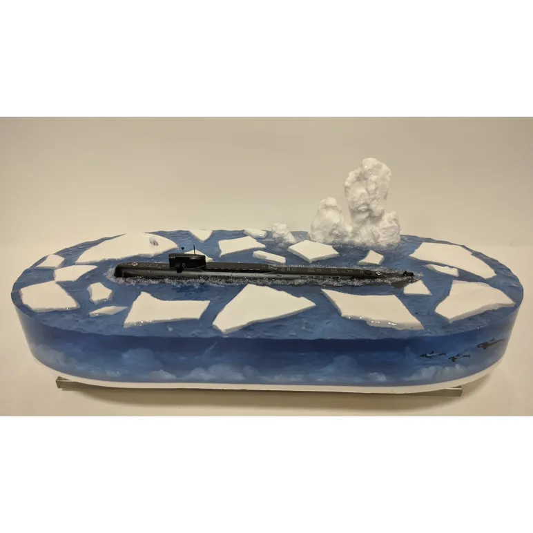 Модель подводной лодки 667АУ "Налим"