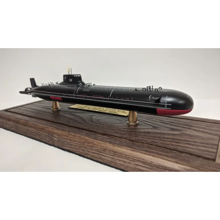 Модель подводной лодки проект 941 "Акула"