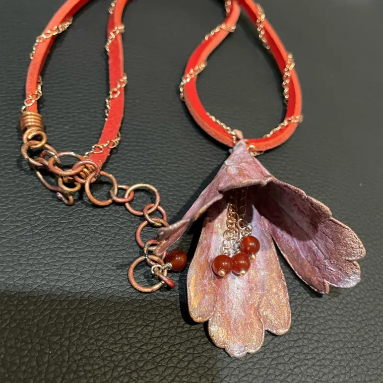 Кулон на шею «Колокольчик любви» ручной работы в технике гальванопластика