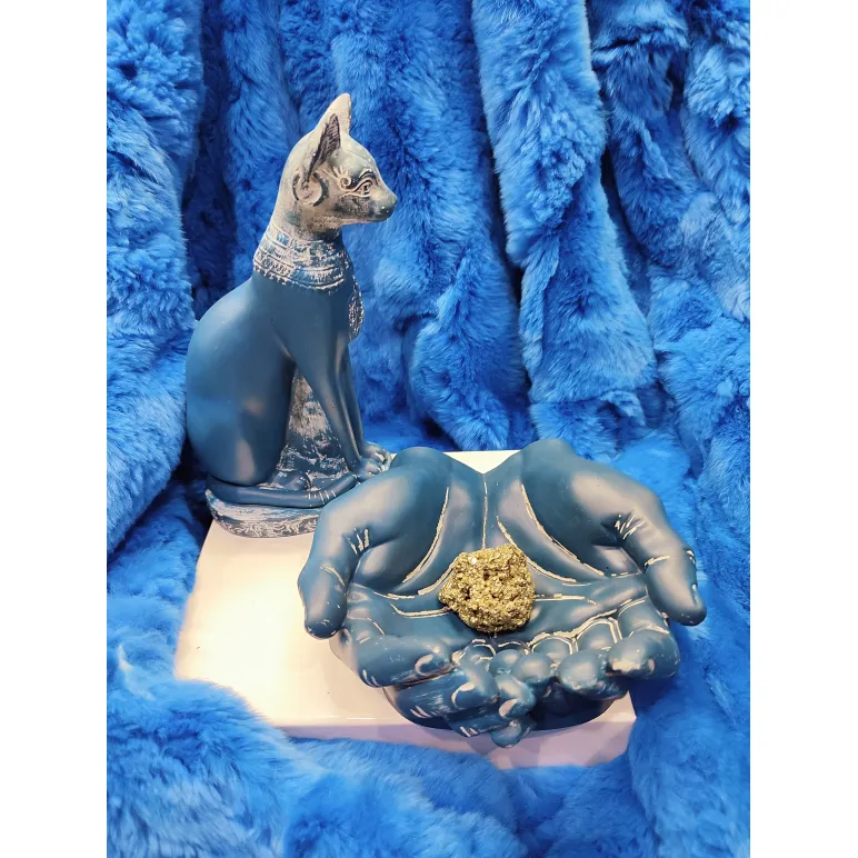 Хранительница очага Богиня " Бастет" и руки " Хранители равновесия "