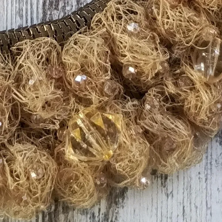 Комплект колье и серьги в стиле бохо.