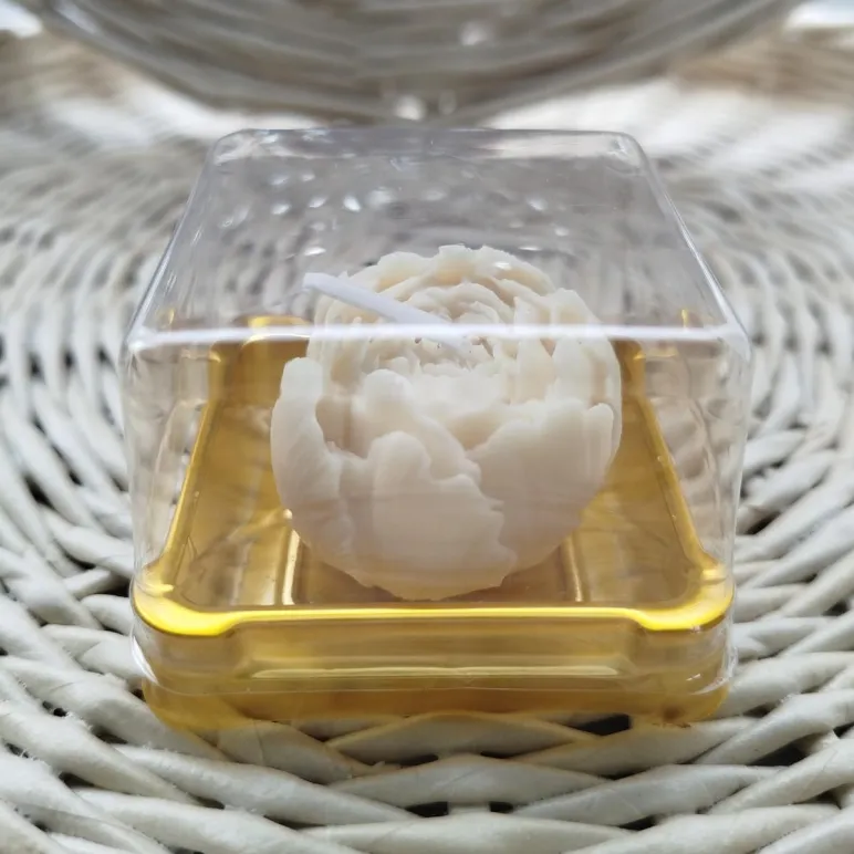 Свеча восковая бонбоньерка