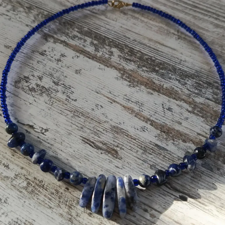 Чокер с содалитом