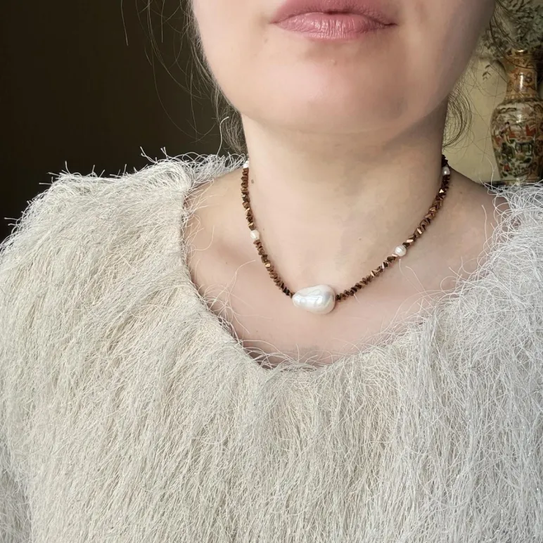 Чокер из алмазного стекла с крупной жемчужиной майорка и натуральным культивированным речным жемчугом