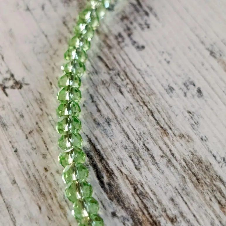 Чокер из жадеита с цирконами