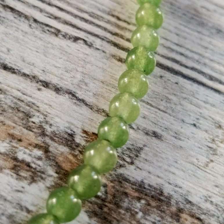 Чокер из жадеита с цирконами