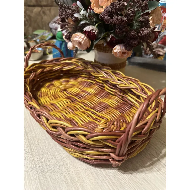 Поднос из бумажной лозы