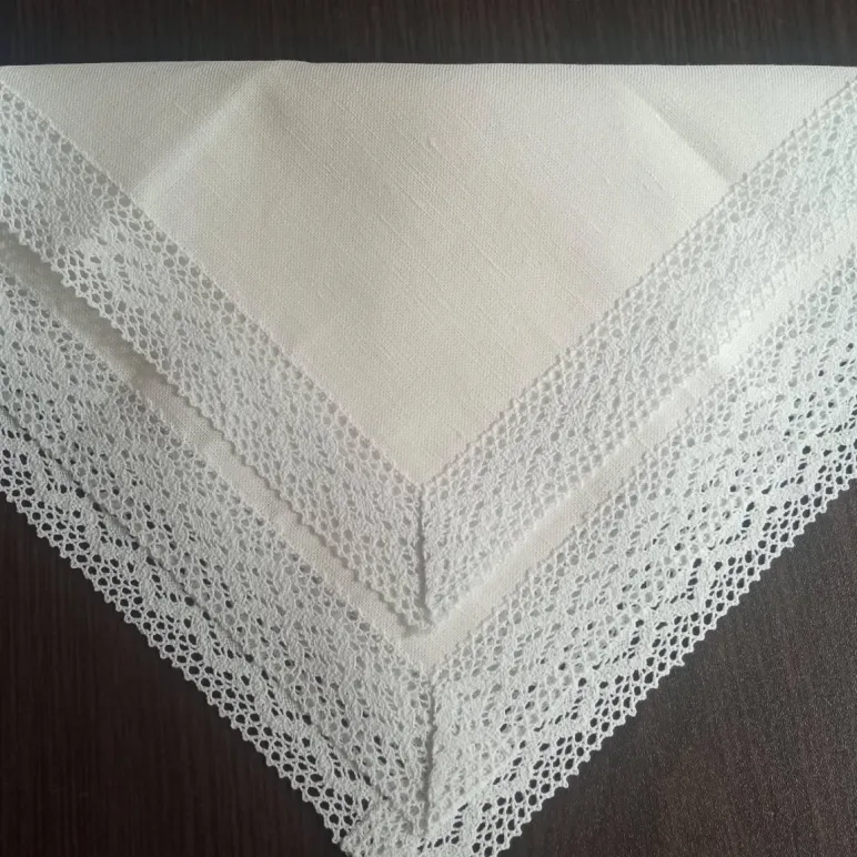 Льняная салфетка 45х45 см с кружевом по краю. Ручной крой. Комплект 4 шт.