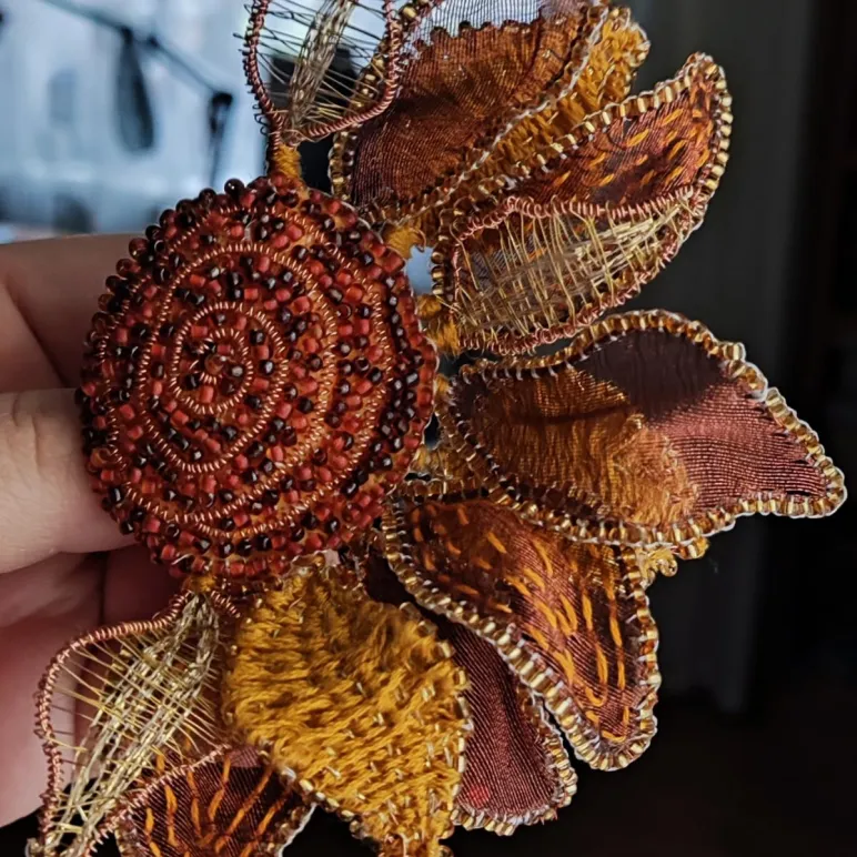 Брошь "Подсолнух"