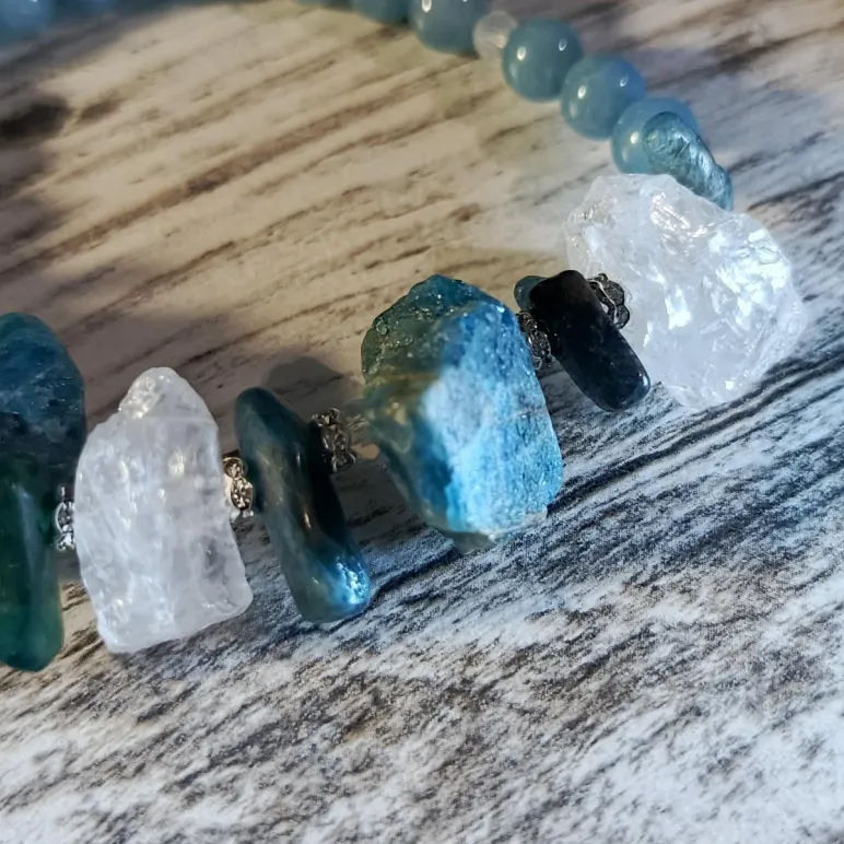 Браслет из апатита с кварцем