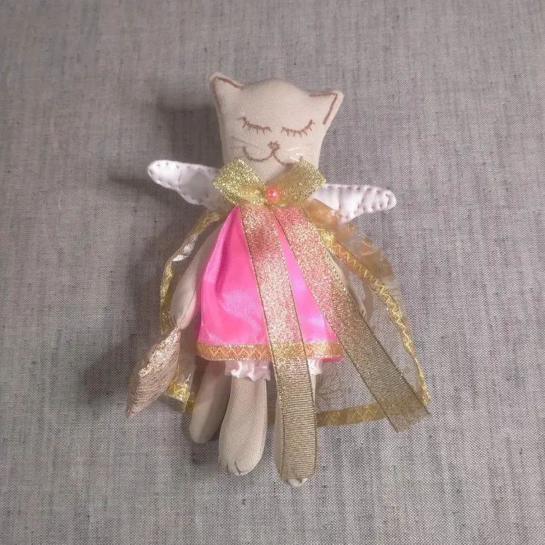 текстильная кукла Спящий ангел котенок