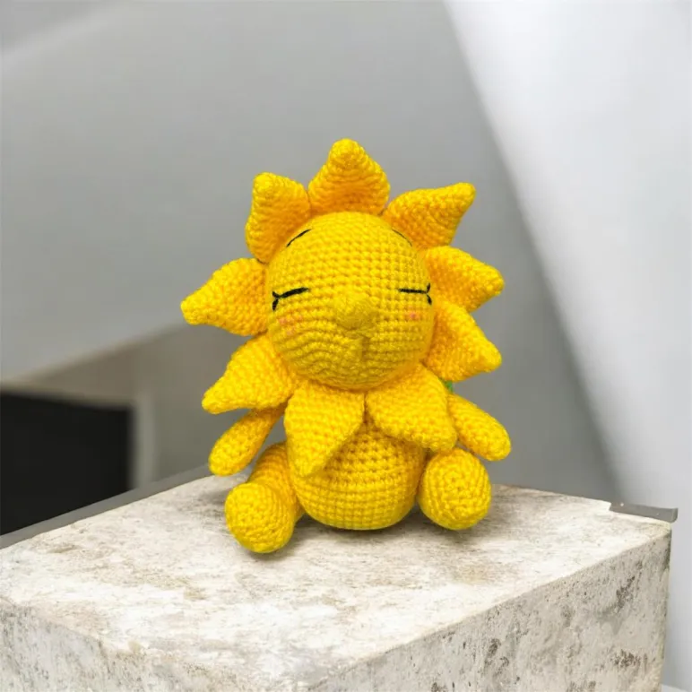 Вязаная игрушка Подсолнух