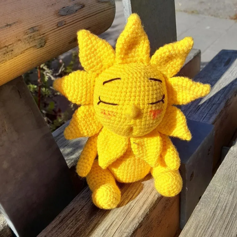 Вязаная игрушка Подсолнух