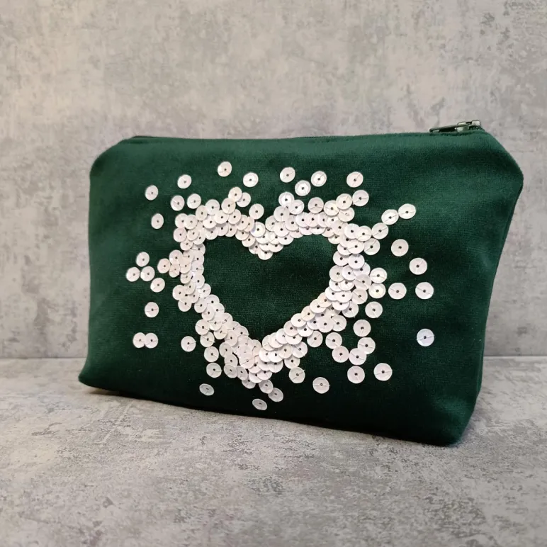 Косметичка ручной работы "Сердце"