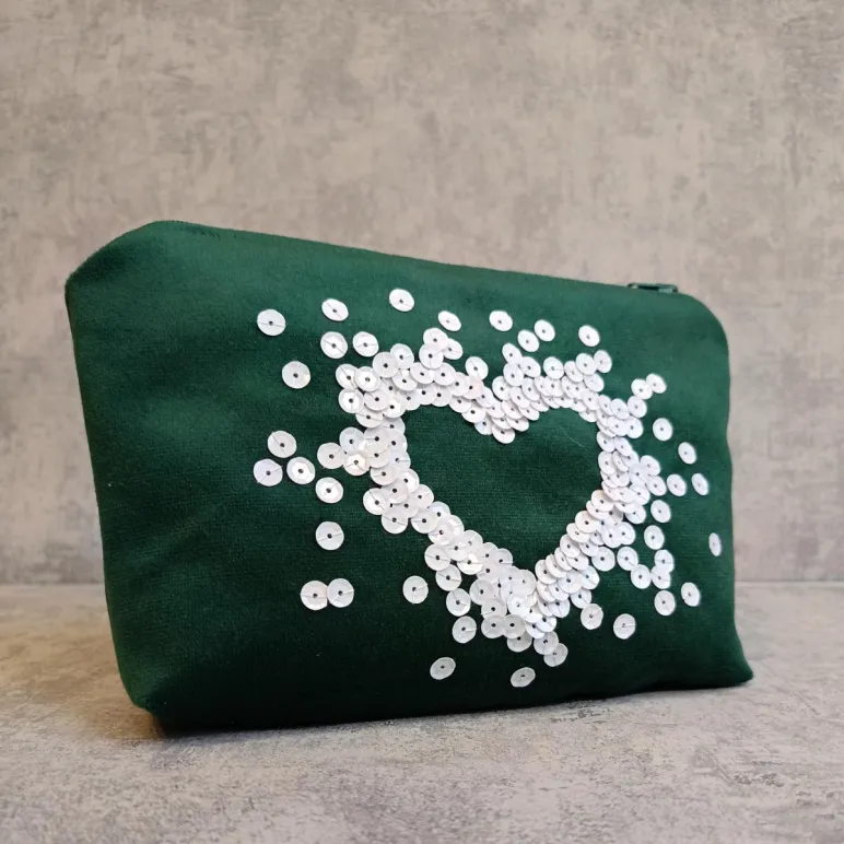 Косметичка ручной работы "Сердце"