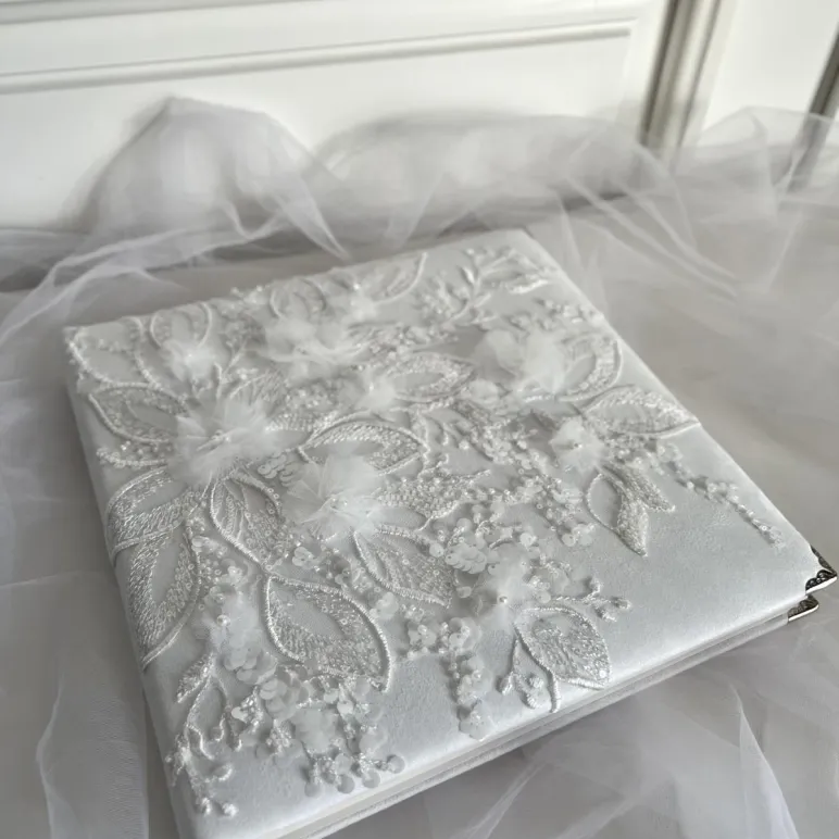 Фотоальбом свадебный, белый, с цветами