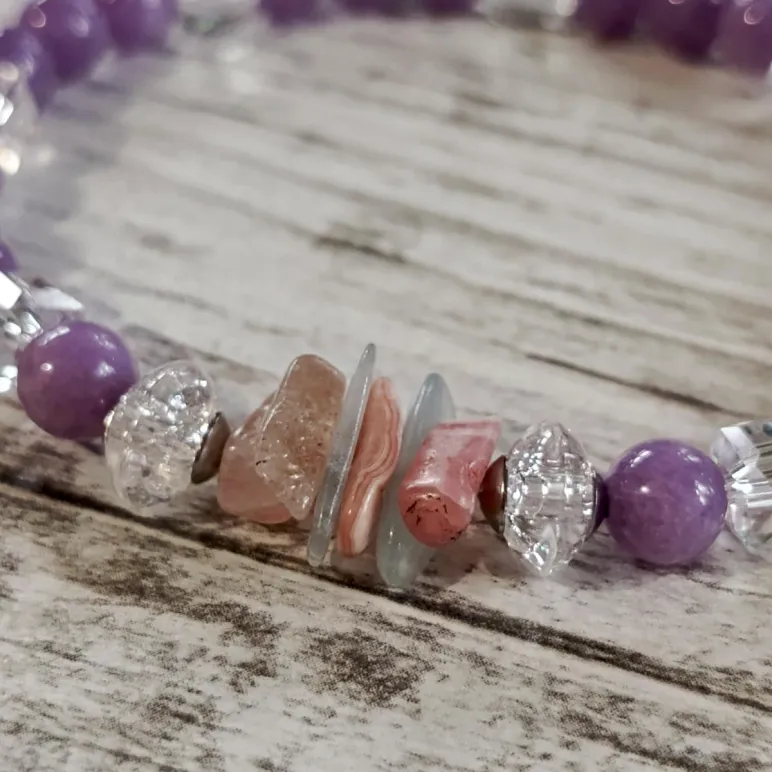 Браслет из фосфосидерита с хрусталем